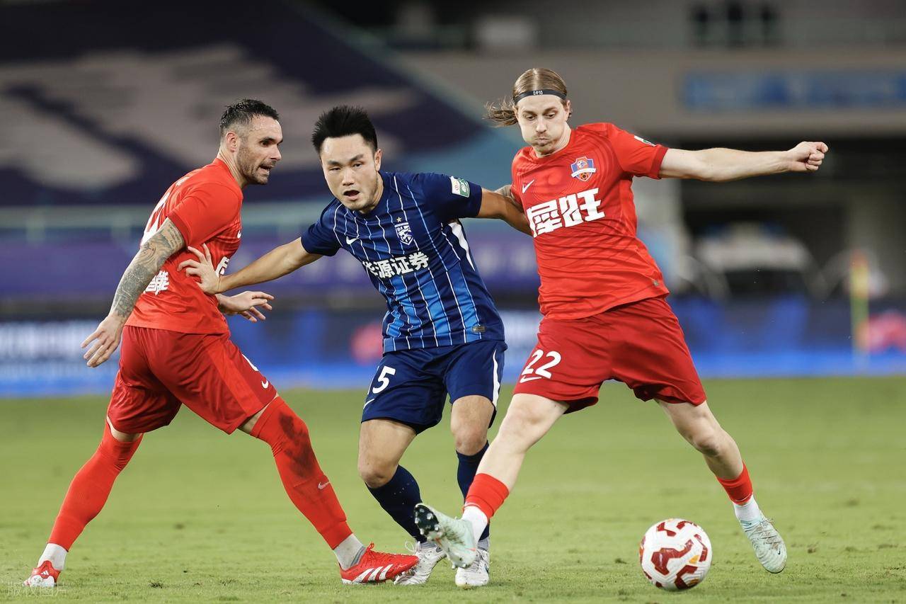 九游体育-赛后武汉三镇调整名单以备社区盾，扳平良机环节打磨，压力陡增，球队文化再被提及的简单介绍